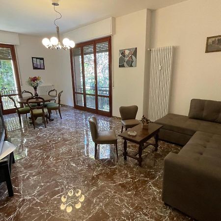 House Of Anna - Full Comfort - Fino A 6 Ospiti Bologna Luaran gambar